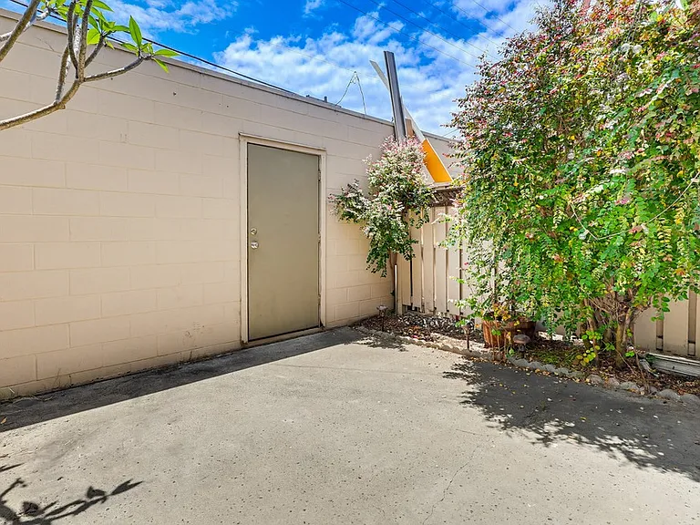 411 C Ave — Photo 10
