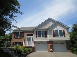 112 Saddlebrook Ln, Canonsburg, PA 15317