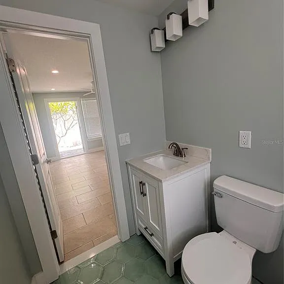 40 82nd Ave #3 — Photo 15