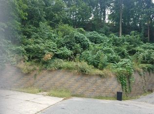 Firwood Rd, Pt Washington, NY 11050