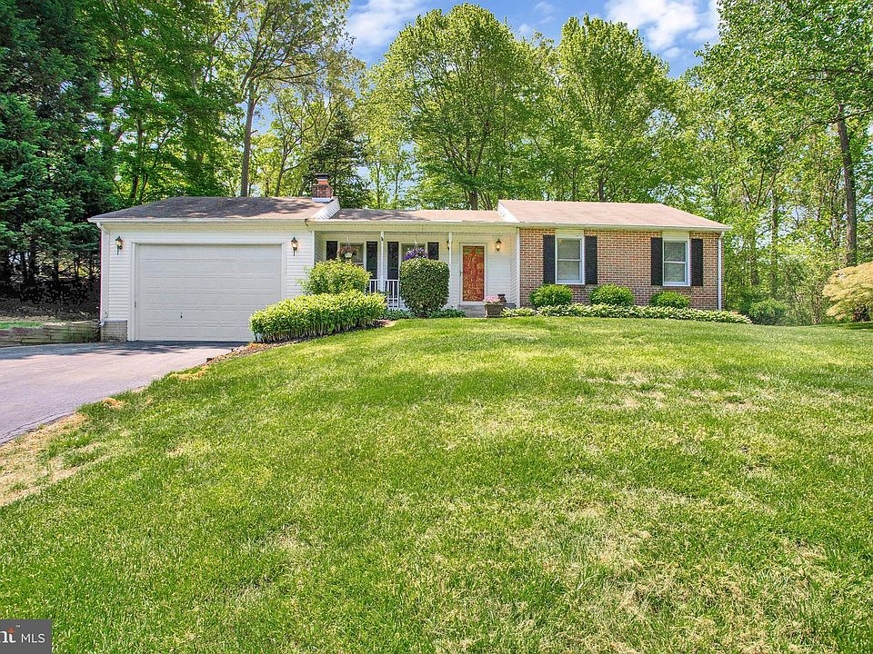 1st image of 39305 Thomas Dr