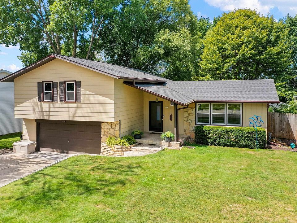 1st image of 2068 W Vista Cir
