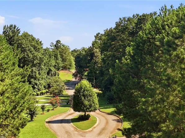 2212 Escalade Ct #43, Conyers, GA 30094