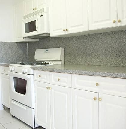 4th image of 6850 Cloverdale Blvd