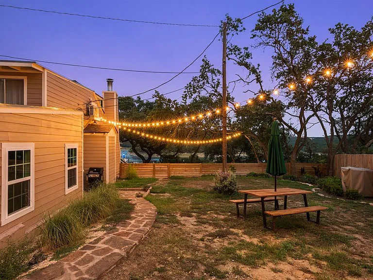 14276 FM 2769 — Photo 25