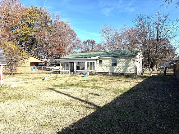 3rd image of 1208 Zaida Ave