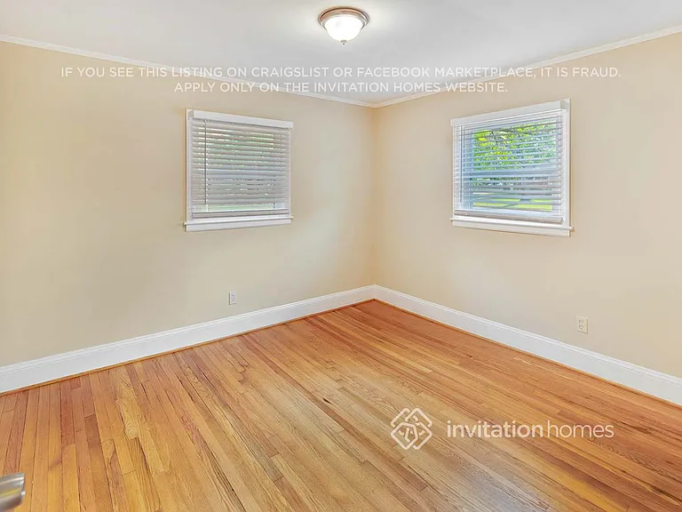 2312 Markham Ct — Photo 9