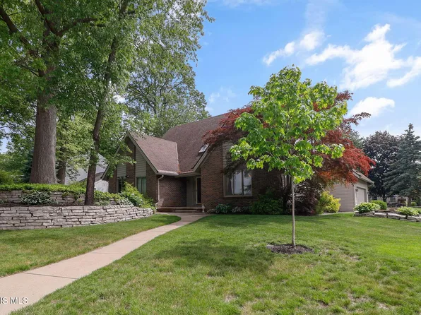 6838 Oakshade Rd, Sylvania, OH 43560