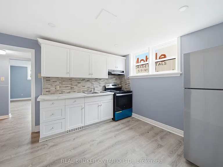 293 Highland Rd E #C — Photo 8