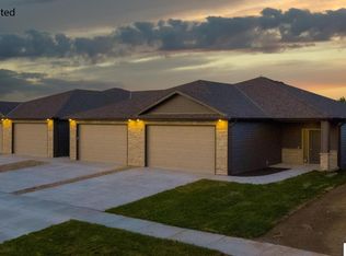 9722 S 89th Pl, Lincoln, NE 68516