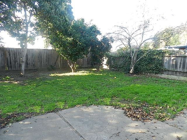 2nd image of 40439 Blanchard St