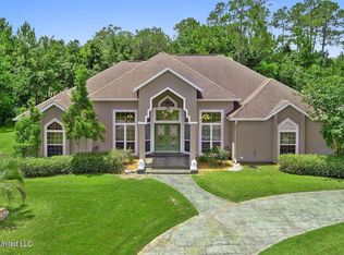 101 Oaks Blvd, Bay Saint Louis, MS 39520