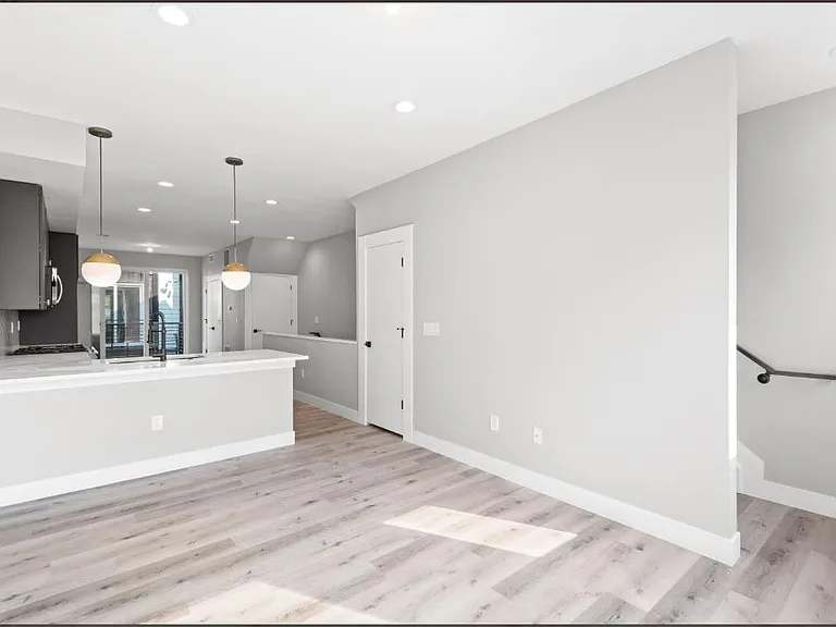 4925 W 10th Ave #105 — Photo 5