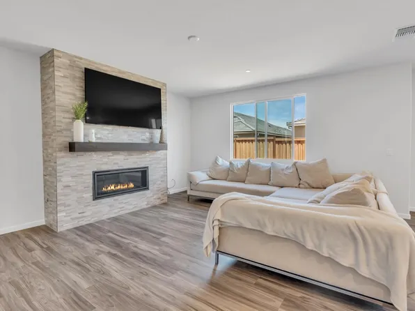 9597 Ogden Ranch Rd, Sacramento, CA 95829