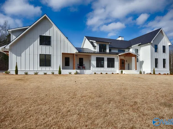 124 Cedar Trace Dr, Hartselle, AL 35640