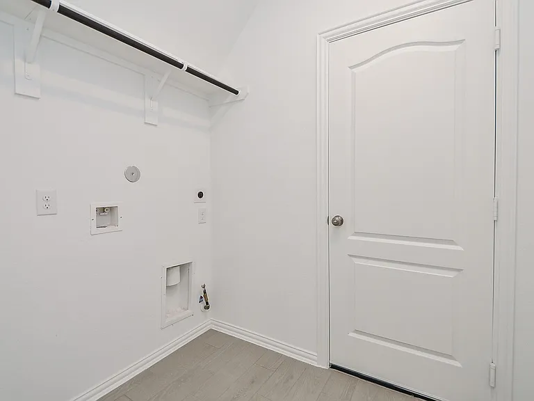 7919 Royal Palm Dr — Photo 15
