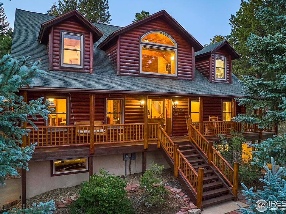 1st image of 323 Spruce Way