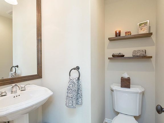 5th image of 6077 Alexandra Ct