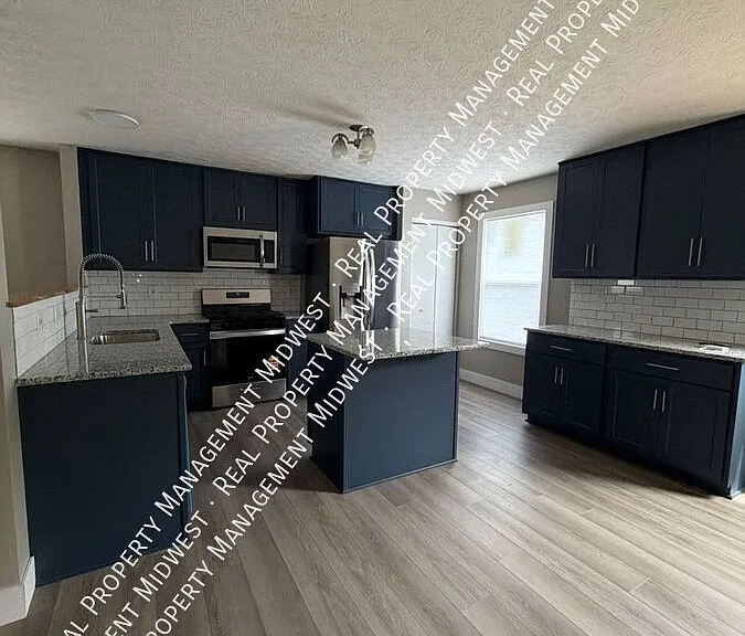 7515 Canal Highlands Blvd — Photo 3