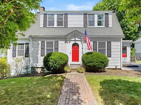 51 Governor Long Rd, Hingham, MA 02043
