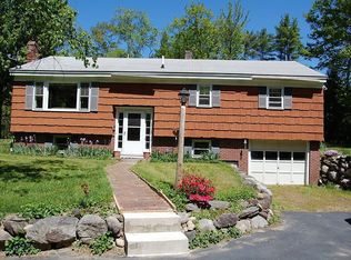 134 Gray Rd, Gorham, ME 04038