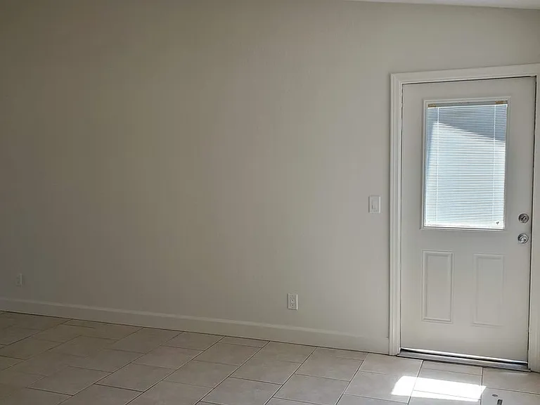 3637 W Angela Dr — Photo 15
