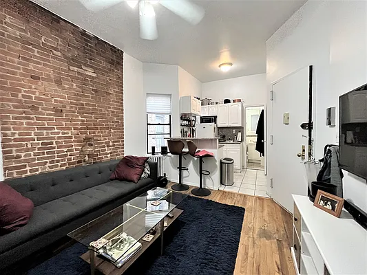 Rented by Compass | media 2