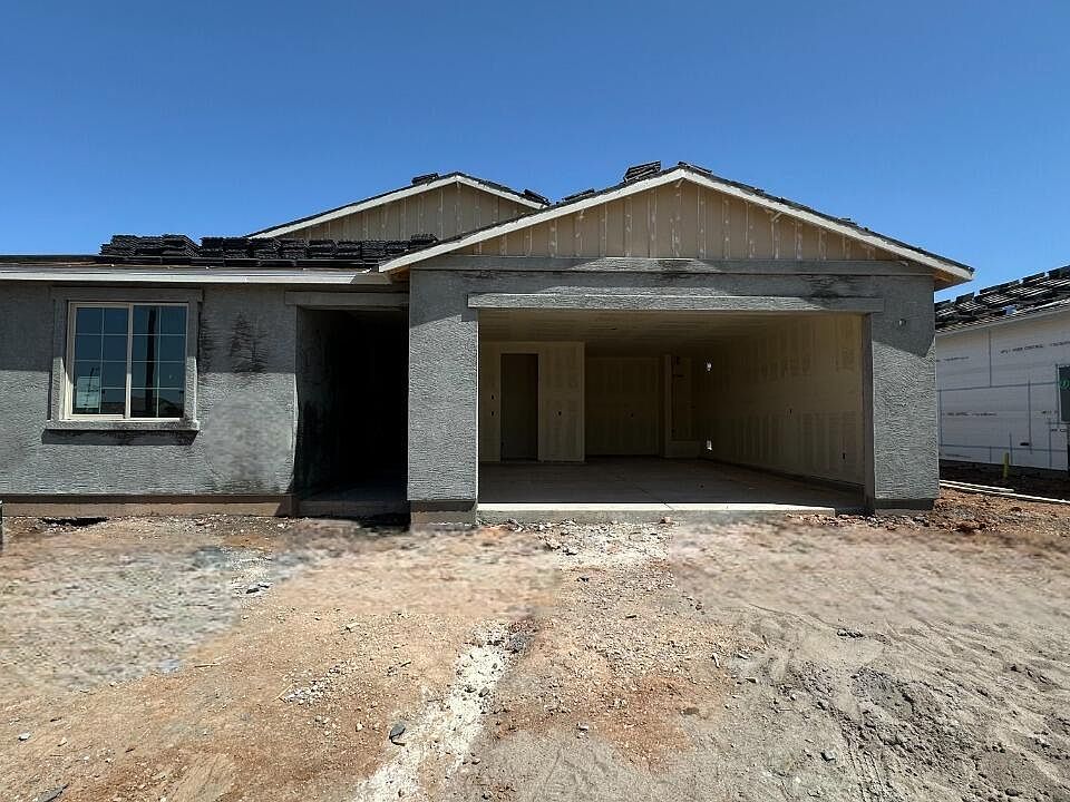 1st image of 4124 E Bradford Avenue