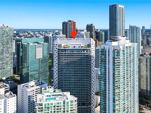 4th image of 1300 Brickell Bay Dr #10