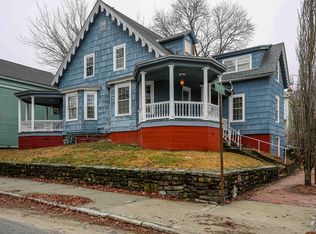 8 Crown St, Worcester, MA 01609