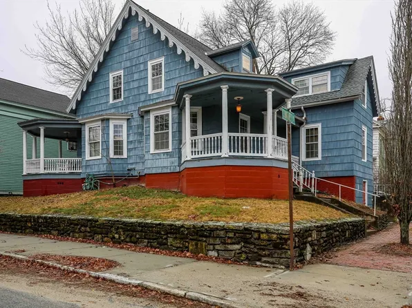 8 Crown St, Worcester, MA 01609