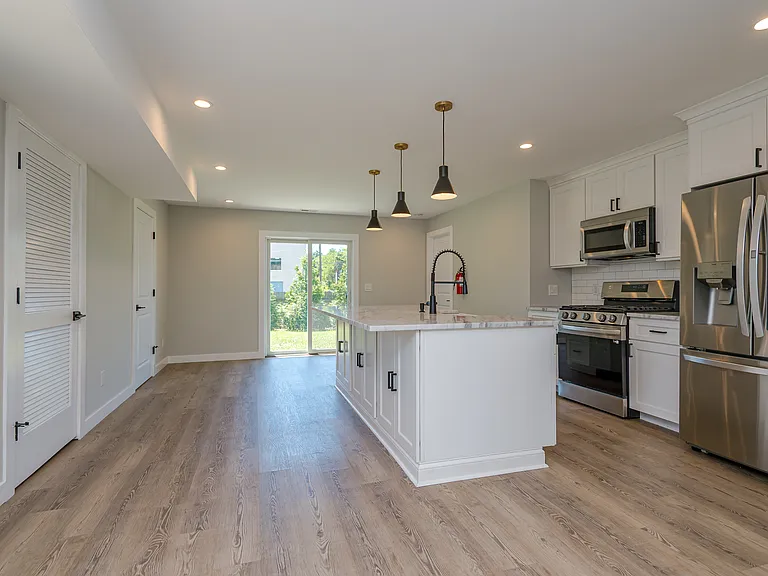 92 Pennwood Dr — Photo 17