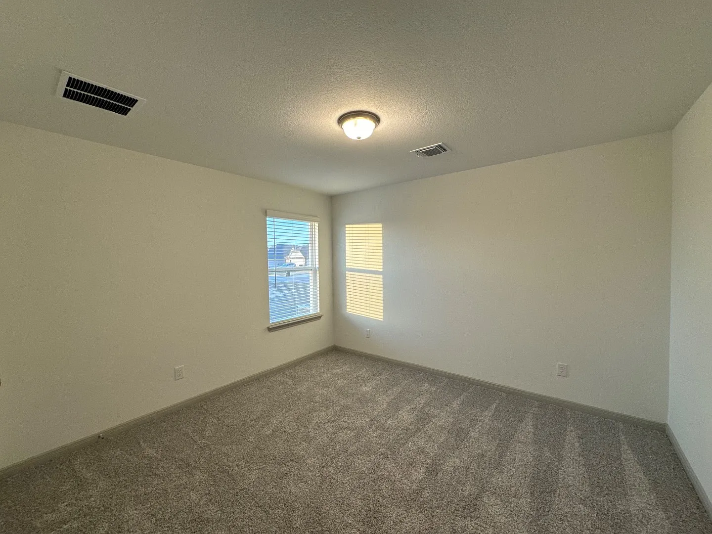 6910 McGregor Loop — Photo 2