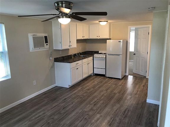 2nd image of 205 Fern Dr APT D