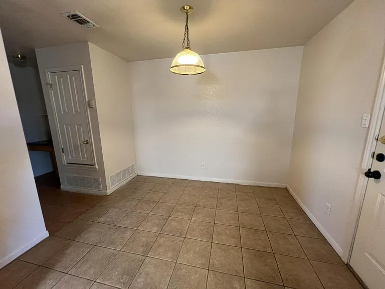 3706 Dustin Ct #A — Photo 10