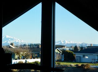 8204 Cowichan Rd, Blaine, WA 98230