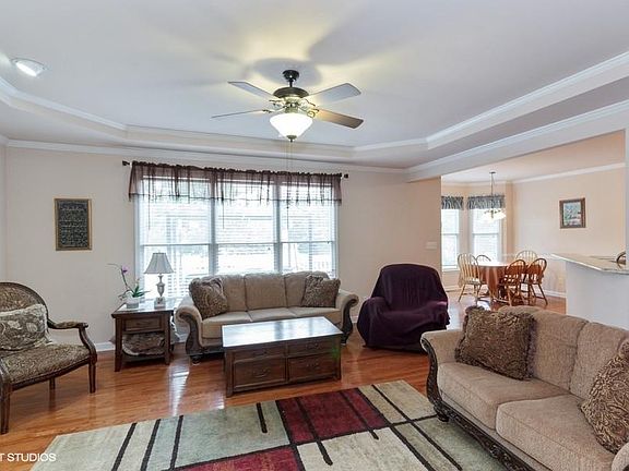 3rd image of 339 Bay Hill Ct