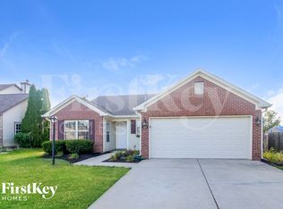 1273 Avalon Cir, Greenwood, IN