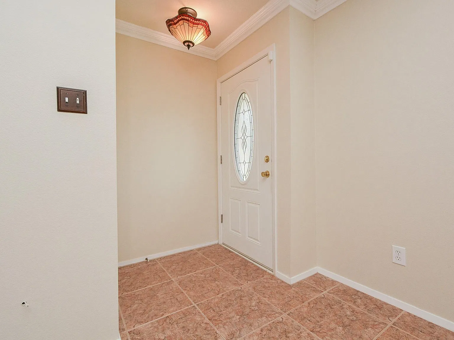 3 bed, 2.0 bath, 1204 sqft, $1,695 — Photo 4