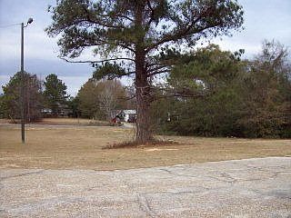 2nd image of 1048 Martin Luther King Jr Ave