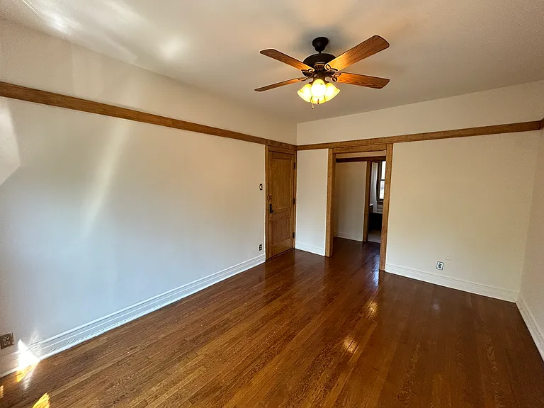 2540 N Racine — Photo 26