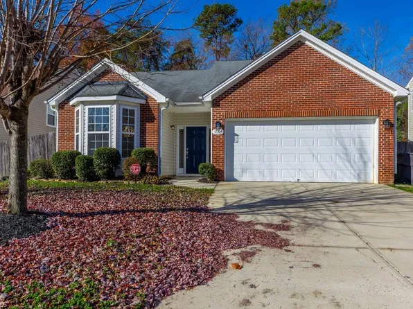 3664 Village Springs Dr, High Point, NC 27265