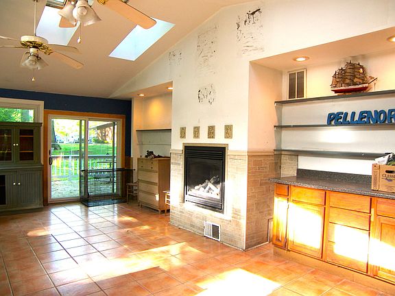 5th image of 13168 Fedde Ave
