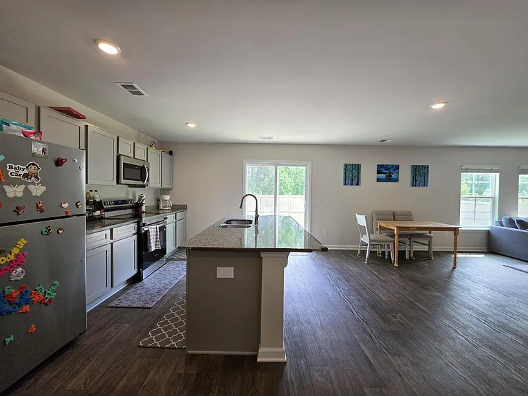 1812 Lacebark Dr — Photo 9