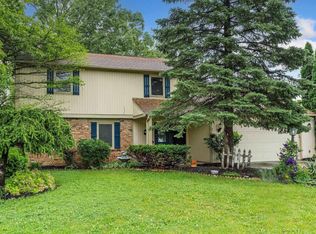 7702 Sunderland Dr, Fort Wayne, IN 46835