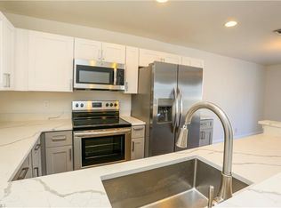 1331 Chesapeake Ave APT 4, Naples, FL 34102