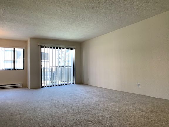 4th image of 828 Franklin St APT 308