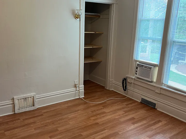 34 Lynch St #2 — Photo 7