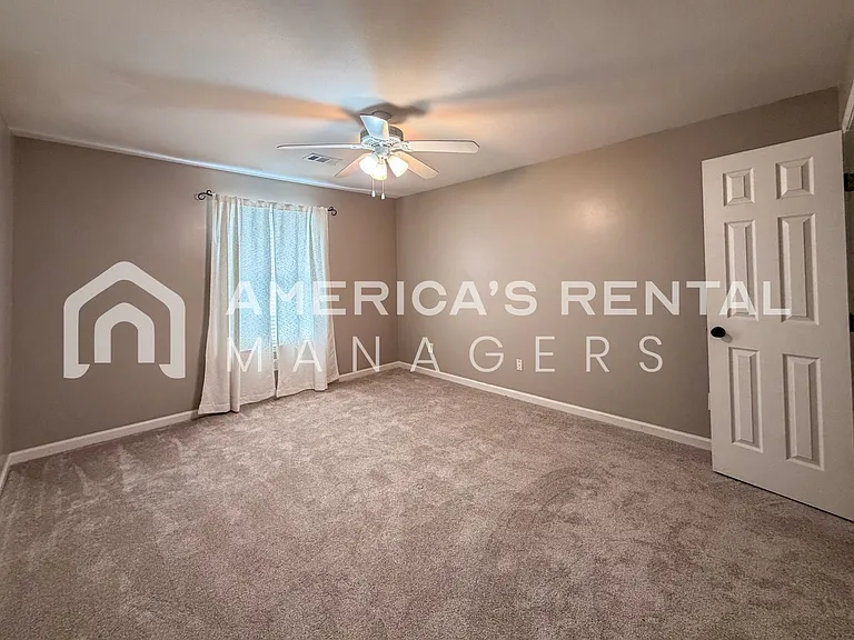 3505 Savannah Park Ln — Photo 44