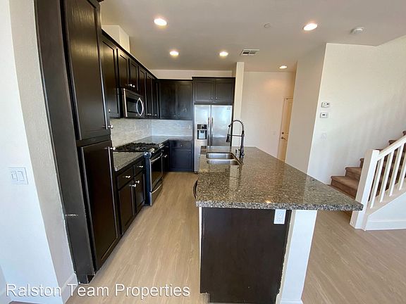 3rd image of 5421 San Roberto